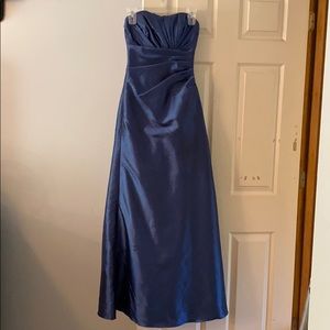 Blue strapless prom dress